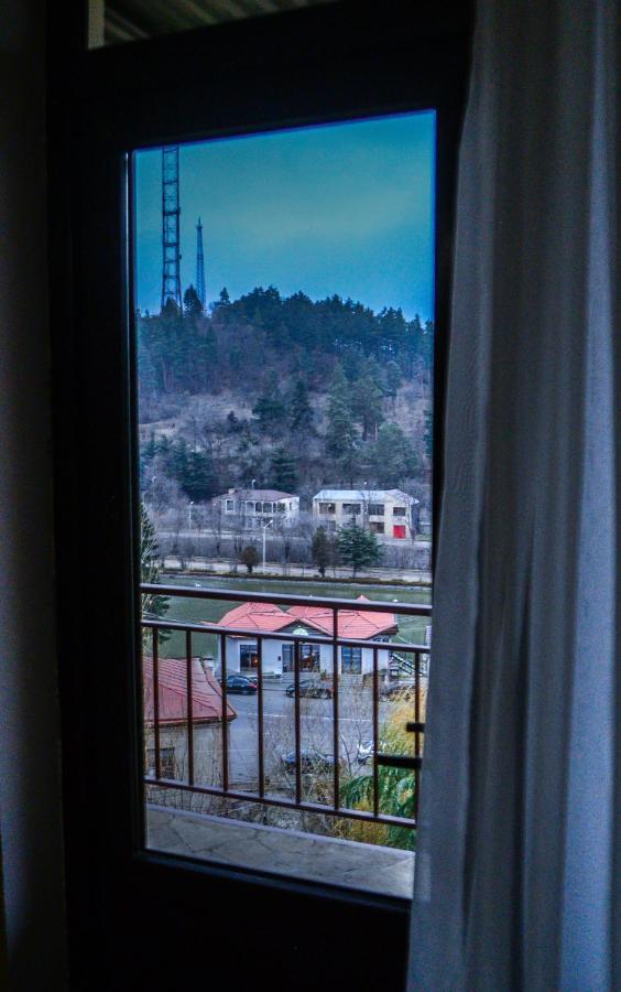 Paxlava Guesthouse & Restaurant Dilijan Exterior photo